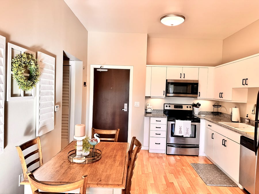 Furnished Finder property 296316_23 photo 3