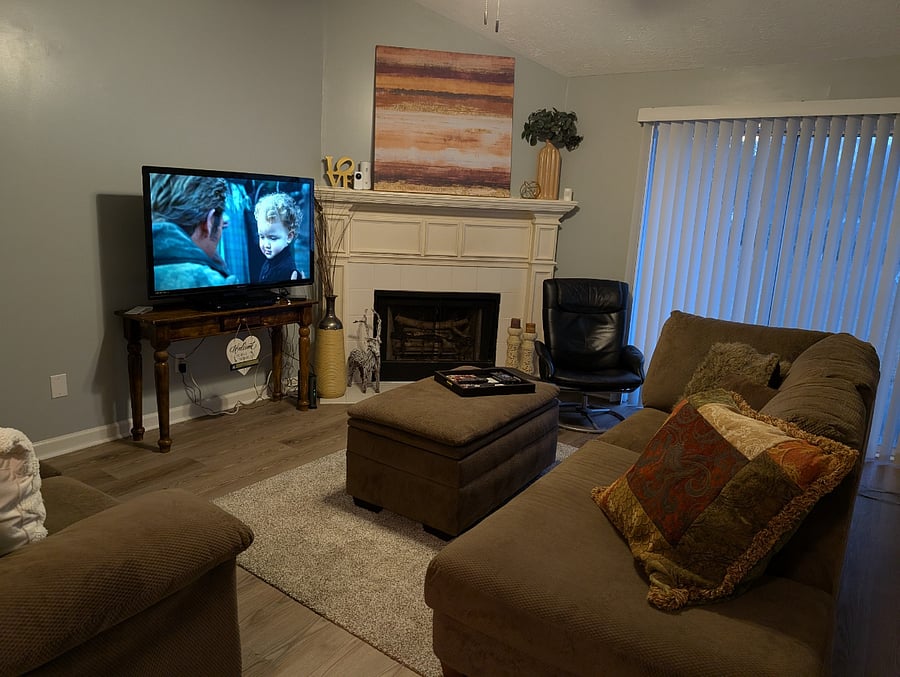 Living room 
50" smart Tv, ceiling fan, fire place, wifi, security system
