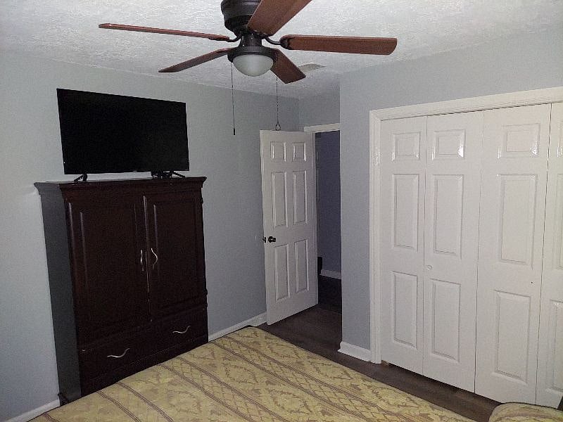 Bedroom # 3
Key entry room, Smart TV, Queen bed, chest of drawers full closet, room # 4 rents for $850 monthly.