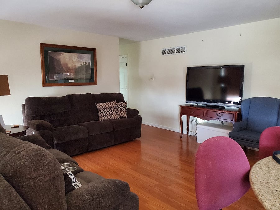 Furnished Finder property 296342_4 photo 10