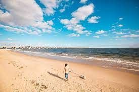 Chesapeake Bay 7 mile beach.