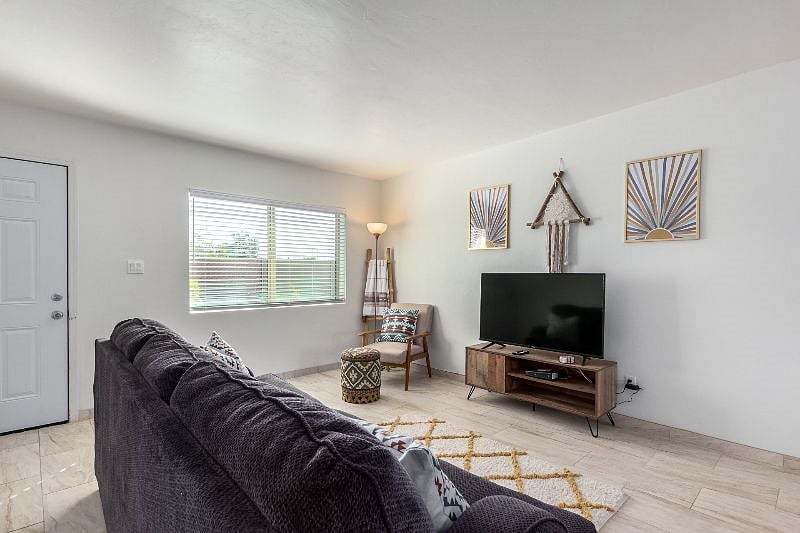 Furnished Finder property 296441_1 photo 4