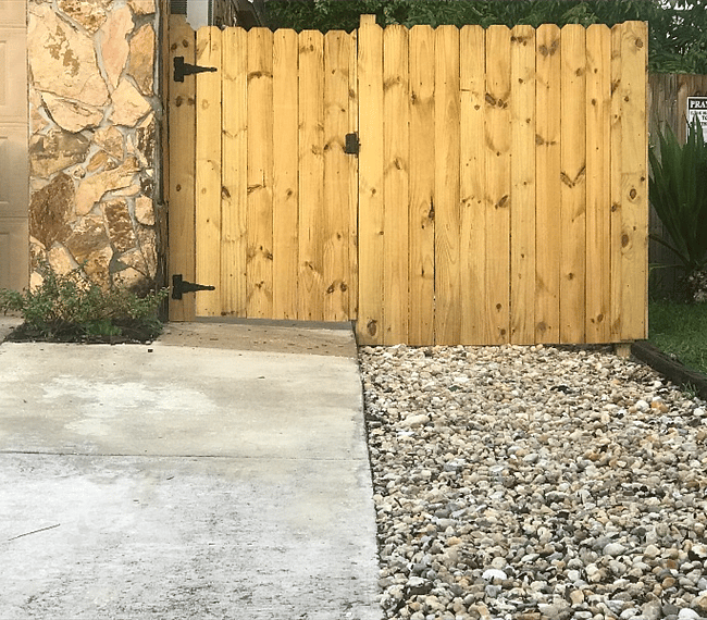 Private Entrance (parking)