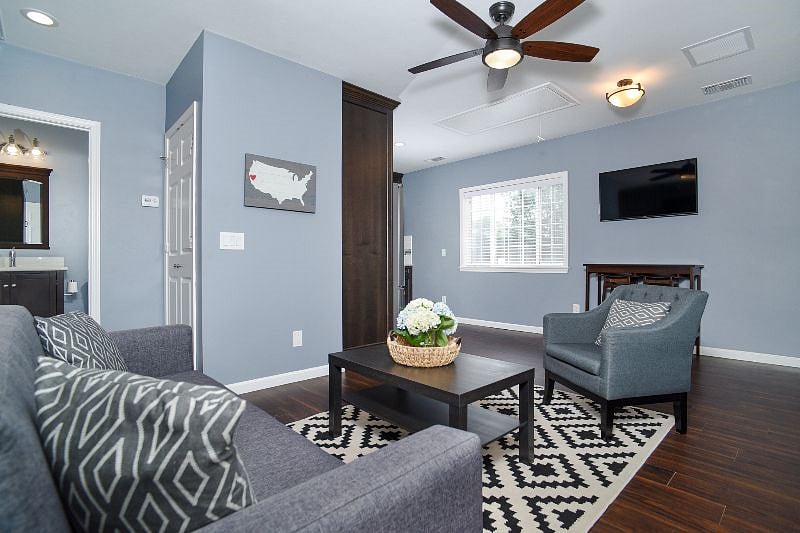 Furnished Finder property 296587_1 photo 3