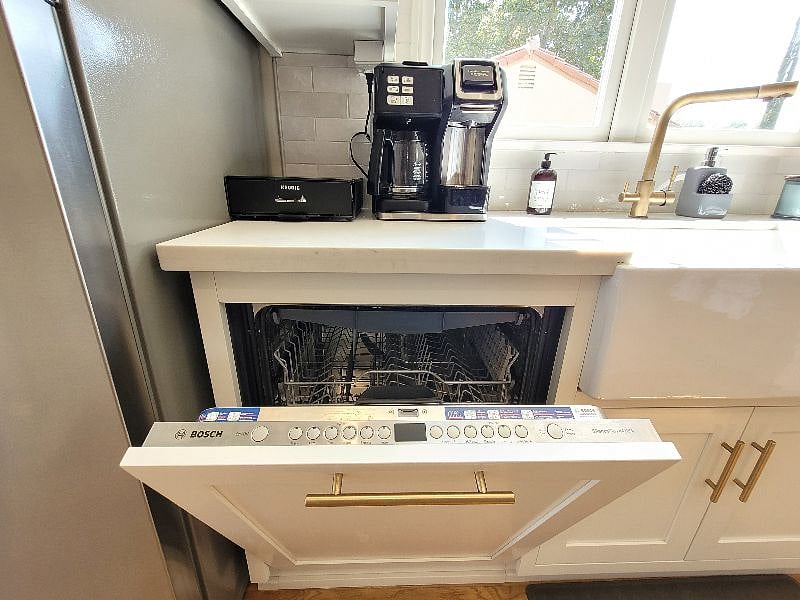 Don't miss this dishwasher!