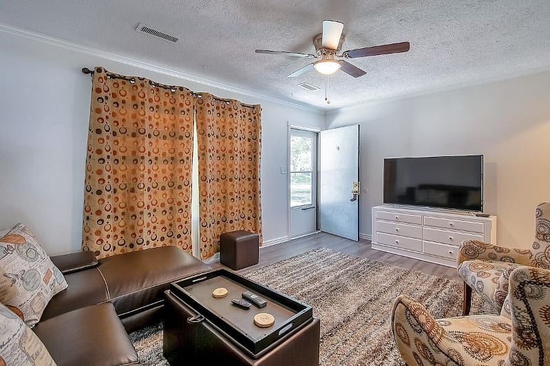 Furnished Finder property 296900_1 photo 3