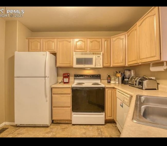 Furnished Finder property 297188_1 photo 5