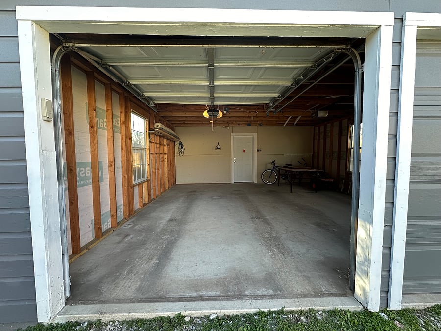 Optional garage and storage for an additional monthly charge. Ask me about this if you are interested.