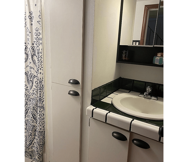 Glimpse of the bathroom