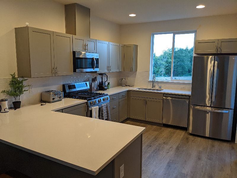 Furnished Finder property 297376_3 photo 7