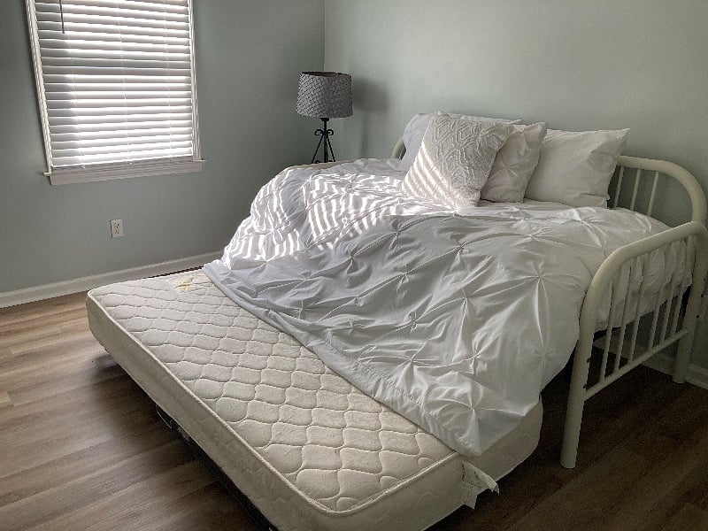 3rd bedroom with pull out bed
