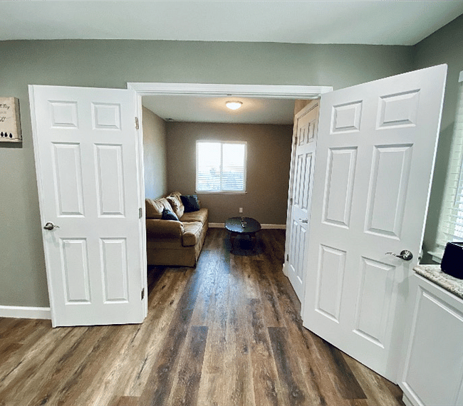 Furnished Finder property 297489_1 photo 14