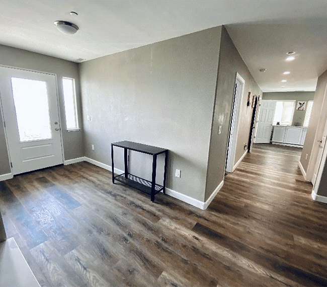 Furnished Finder property 297489_1 photo 3