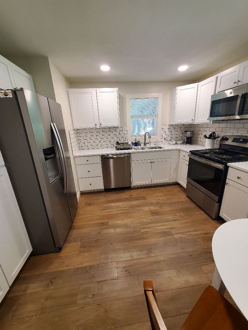 Furnished Finder property 297503_2 photo 8