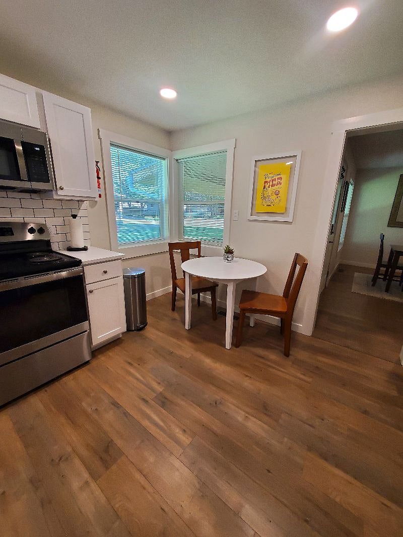 Furnished Finder property 297503_2 photo 17