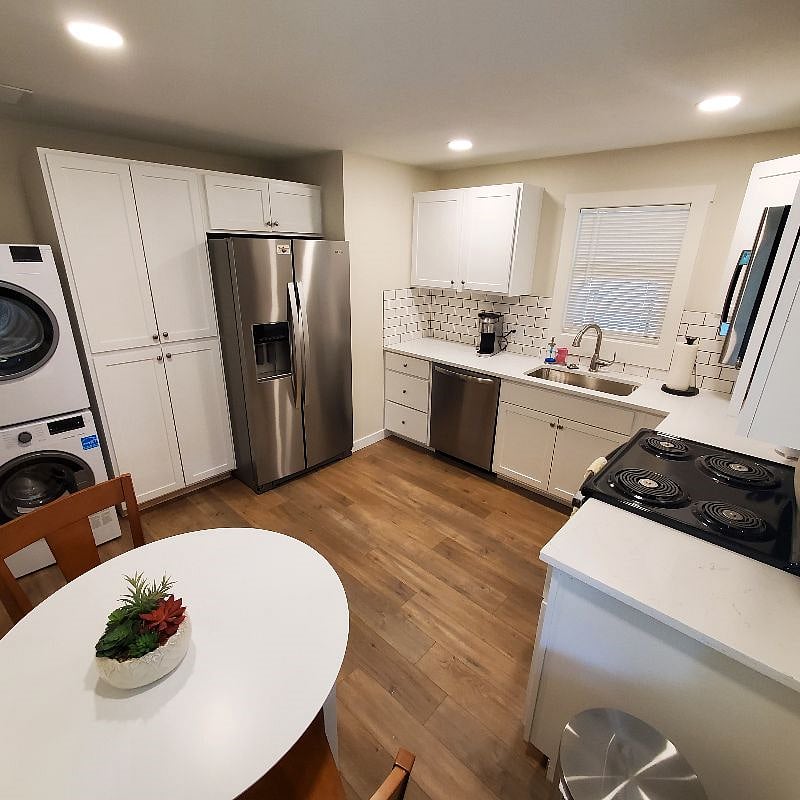 Furnished Finder property 297503_2 photo 9