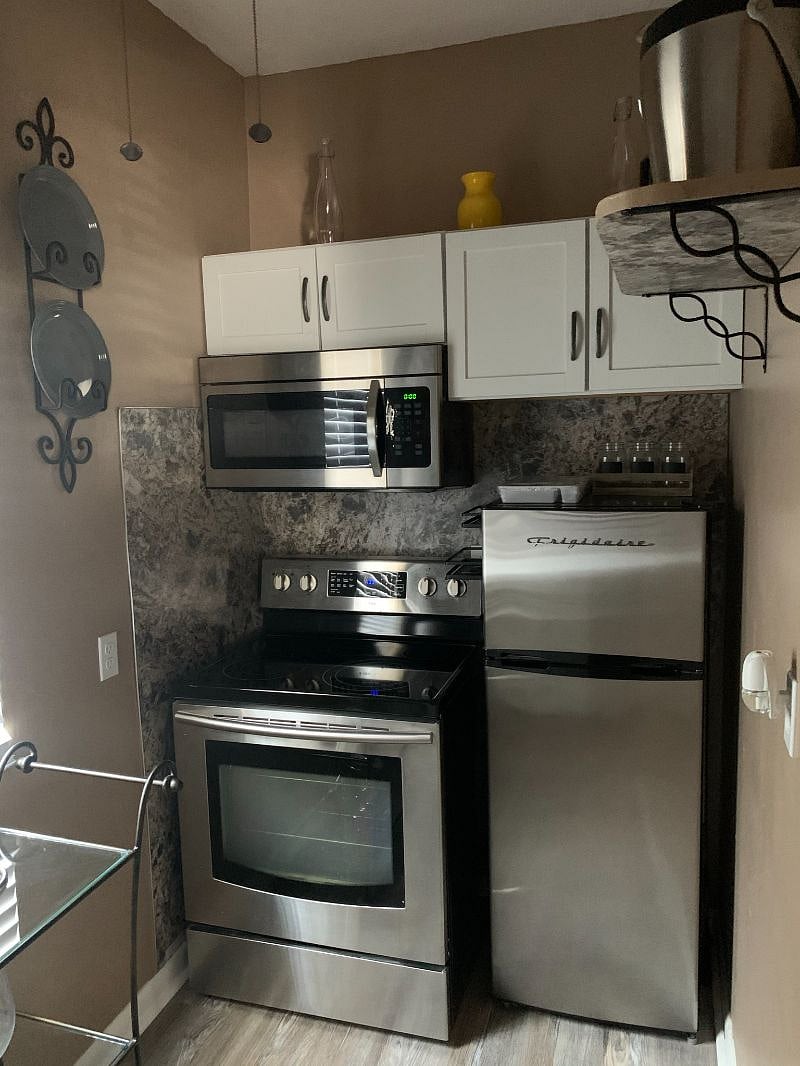 Furnished Finder property 297592_2 photo 18