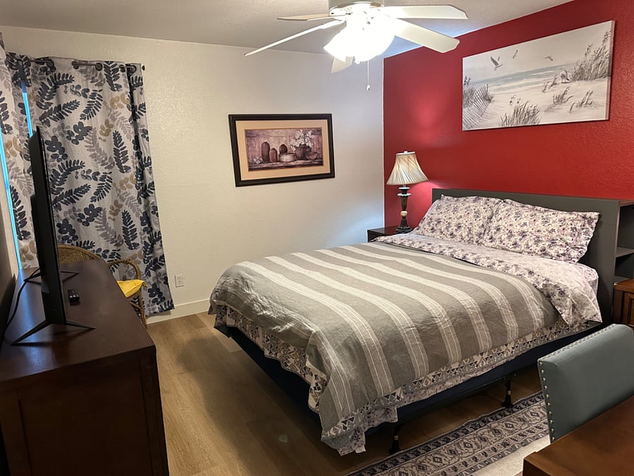 Queen bed
