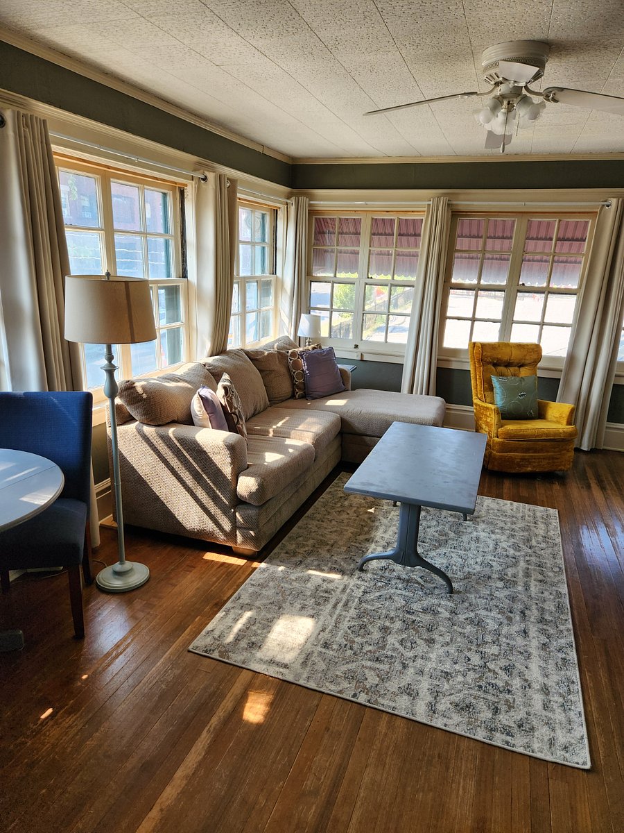 Furnished Finder property 297784_2 photo 3