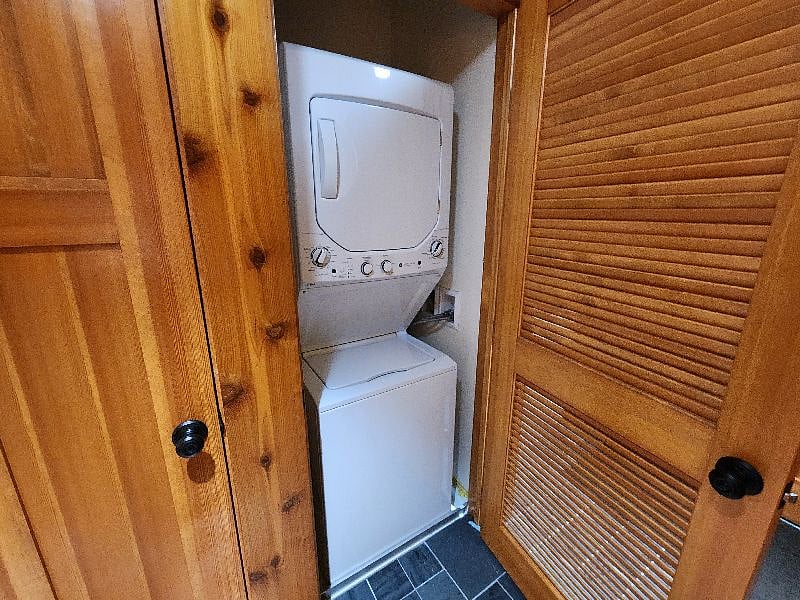 En suite washer and dryer