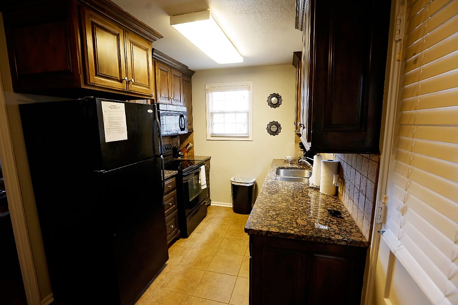 full kitchen