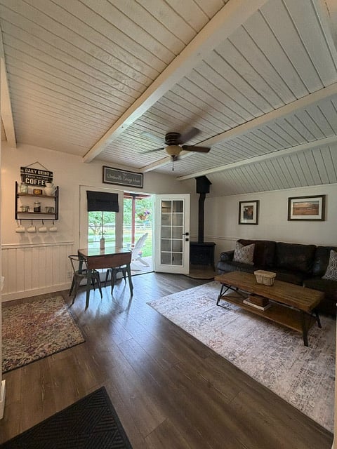 Furnished Finder property 297903_2 photo 3