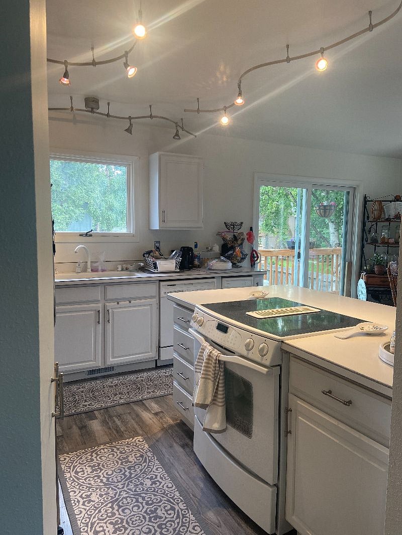 Furnished Finder property 298101_1 photo 16