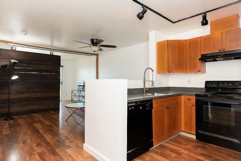 Furnished Finder property 298122_1 photo 9