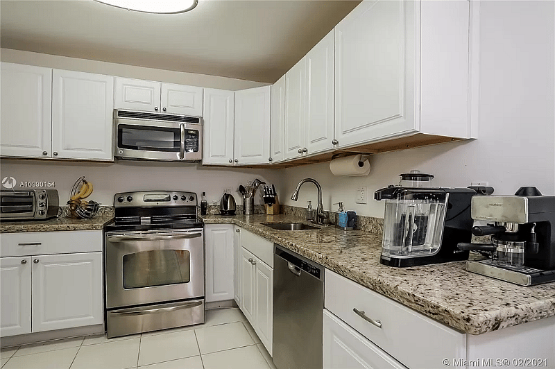 Kitchen with all needed items