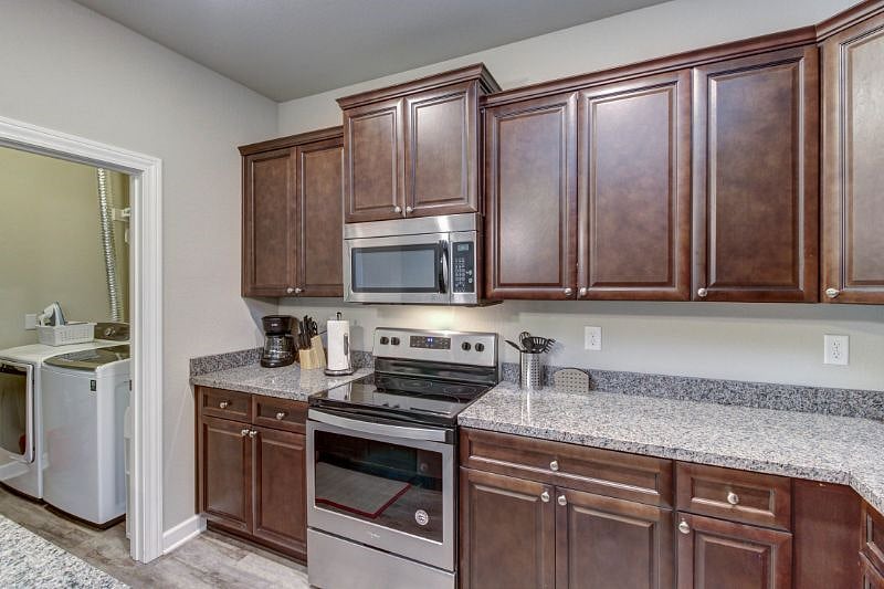 Furnished Finder property 298276_1 photo 2