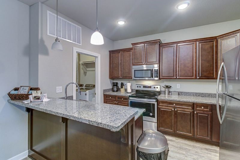 Furnished Finder property 298276_1 photo 12