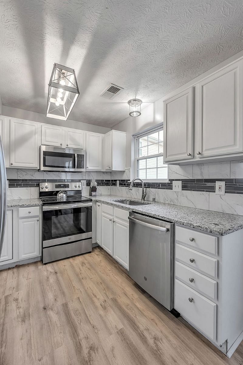 Furnished Finder property 298362_1 photo 3