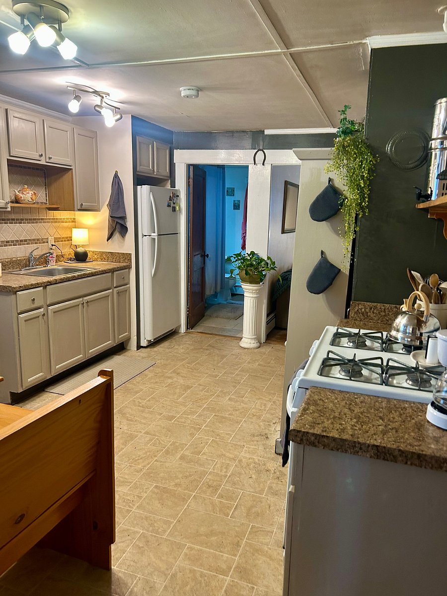 Furnished Finder property 298452_1 photo 12