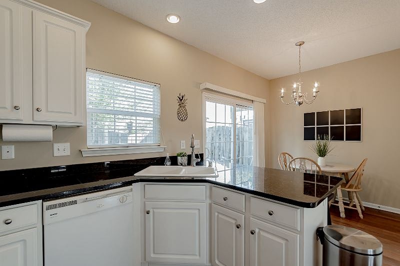 Furnished Finder property 298503_1 photo 5