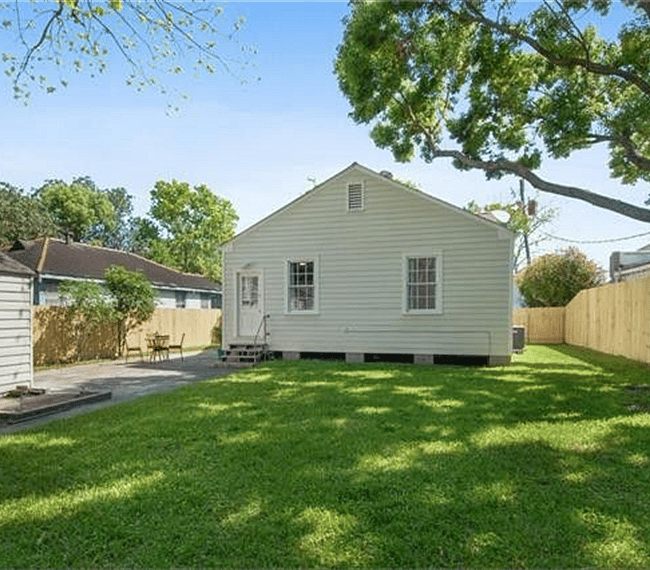 Shared backyard/patio with private entrance