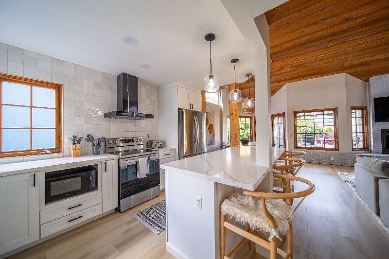 Furnished Finder property 298611_1 photo 11