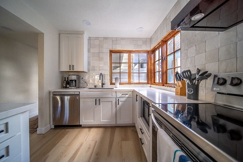 Furnished Finder property 298611_1 photo 7