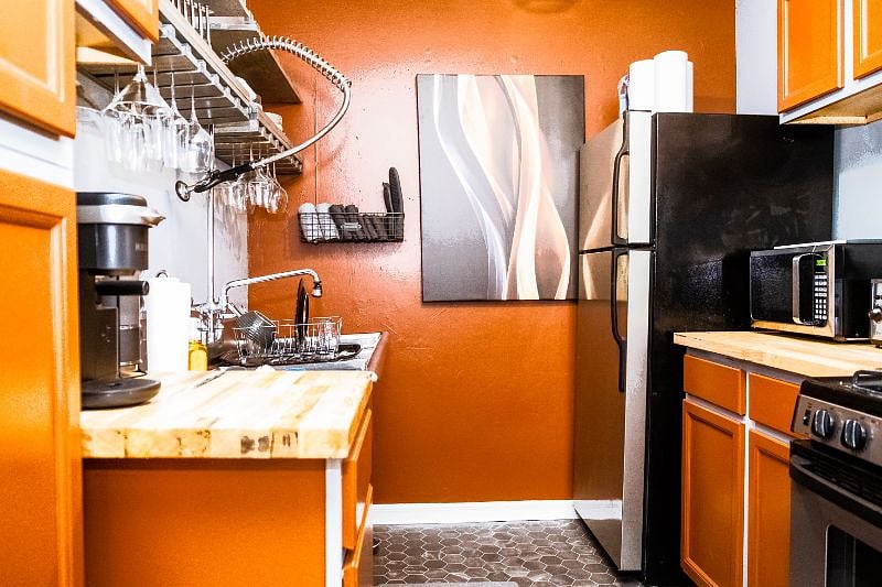 Kitchen 1