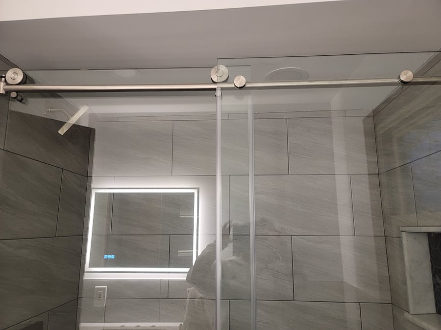 Full bathroom