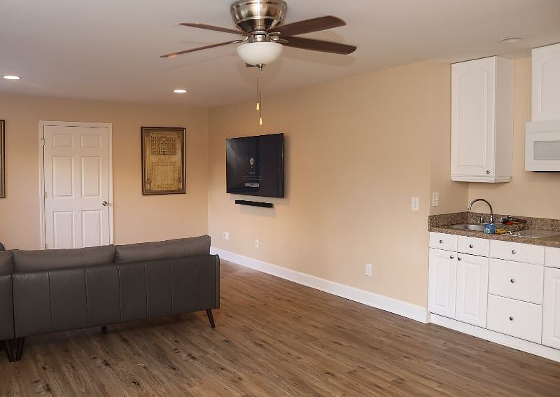 Furnished Finder property 298858_1 photo 12