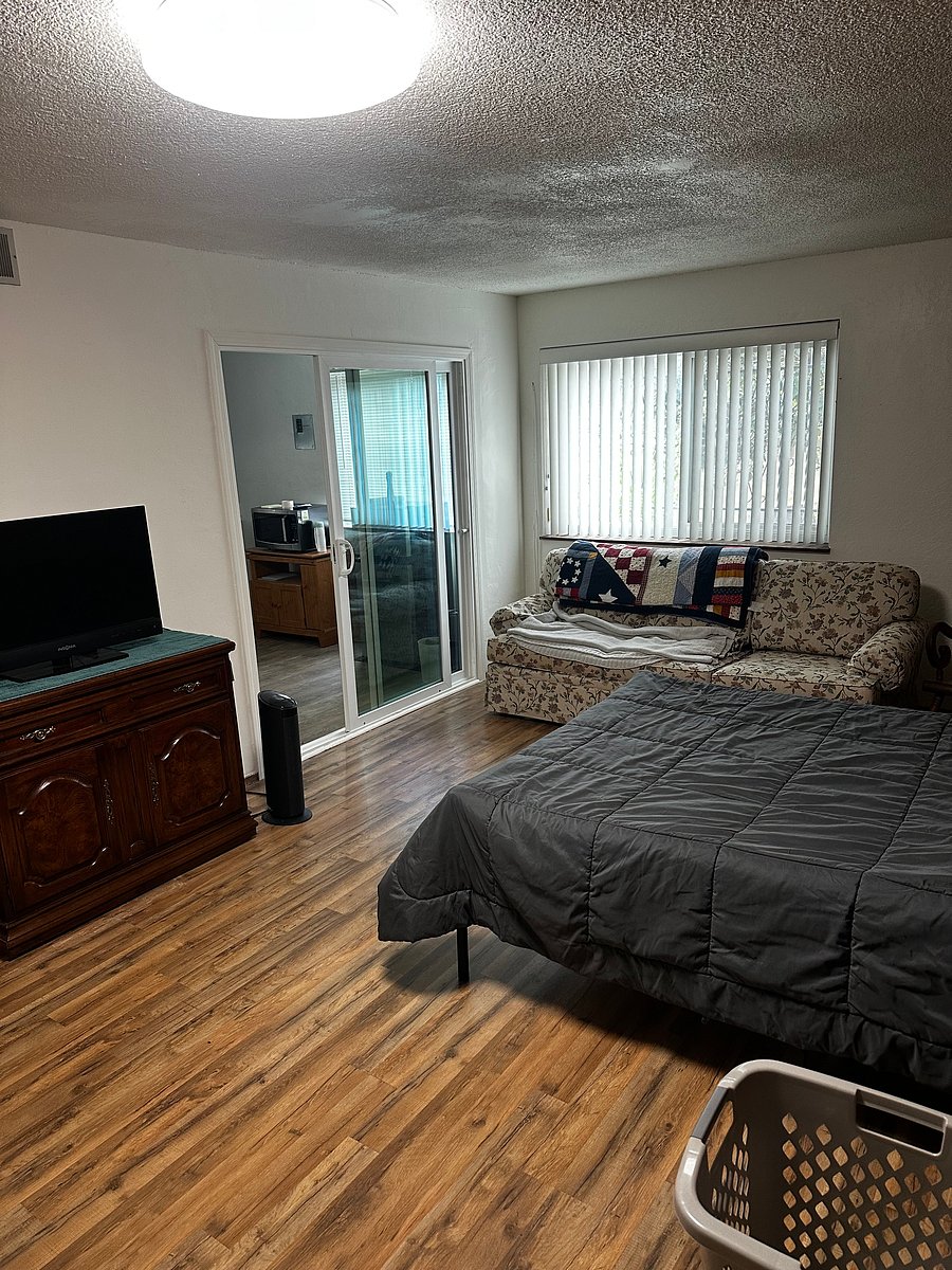 Furnished Finder property 299190_1 photo 9