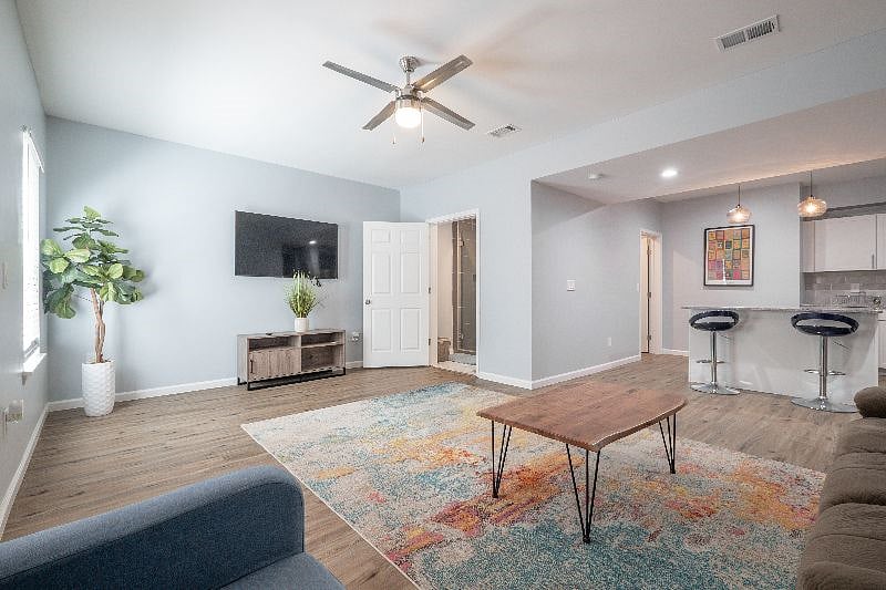 Furnished Finder property 299317_1 photo 4