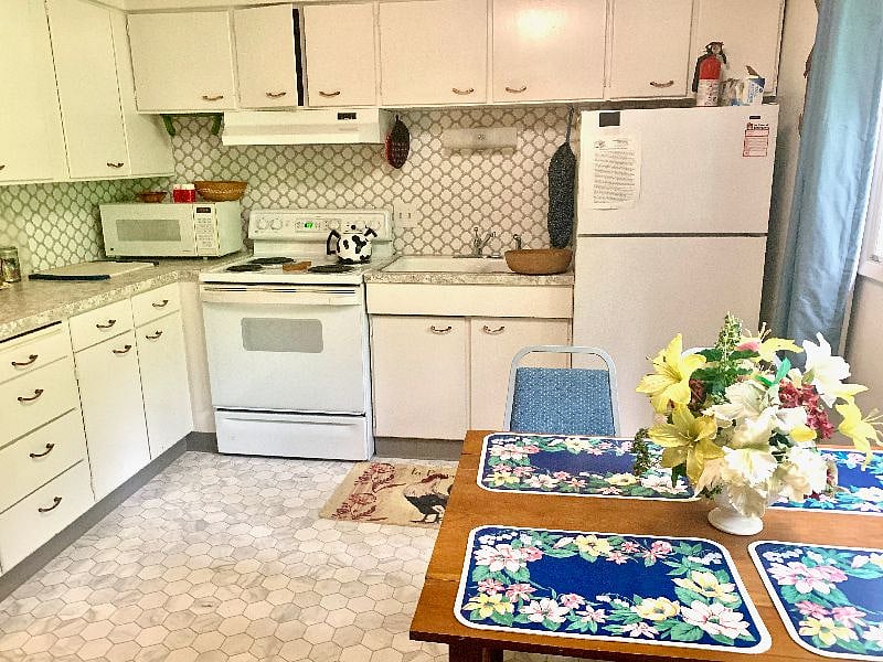 Furnished Finder property 299382_2 photo 13