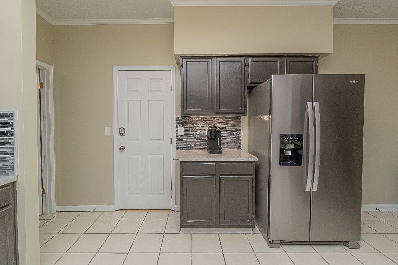 Furnished Finder property 299426_1 photo 11
