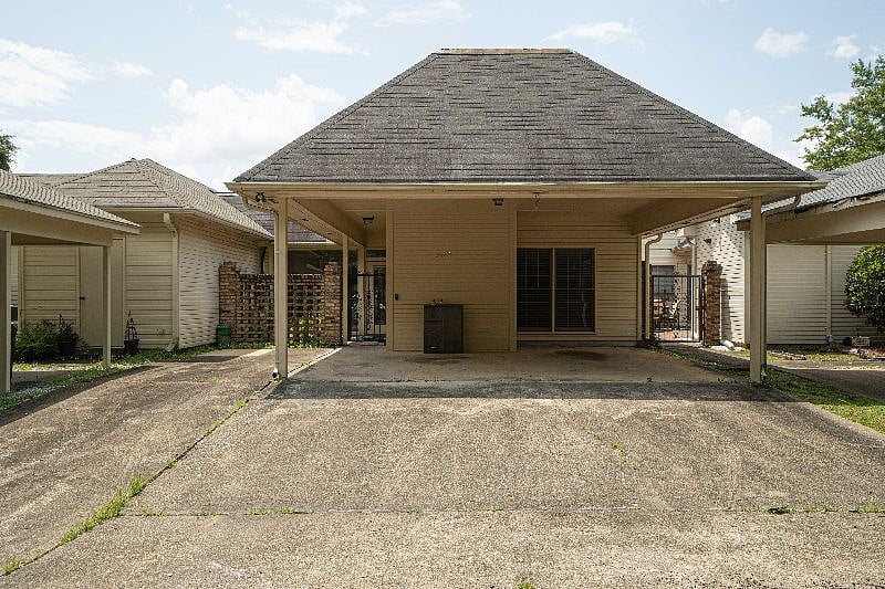 Furnished Finder property 299426_1 photo 14