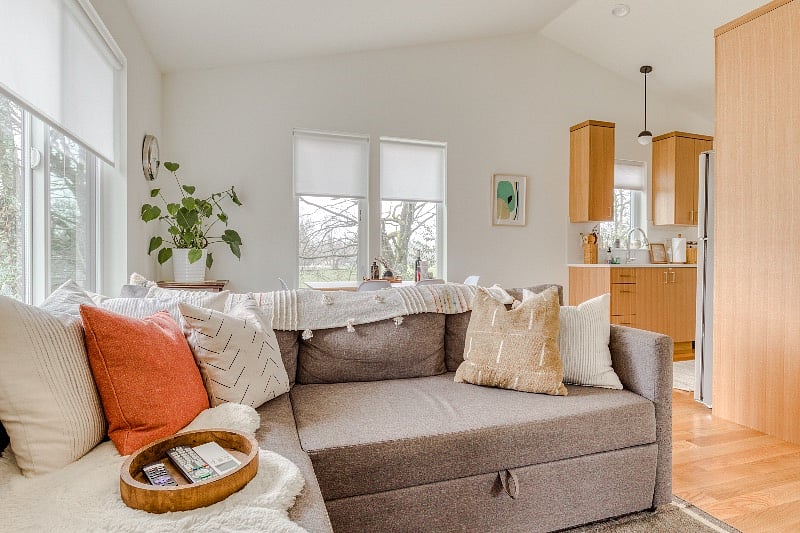 Livingroom couch with storage under. Pulls out to a double bed!