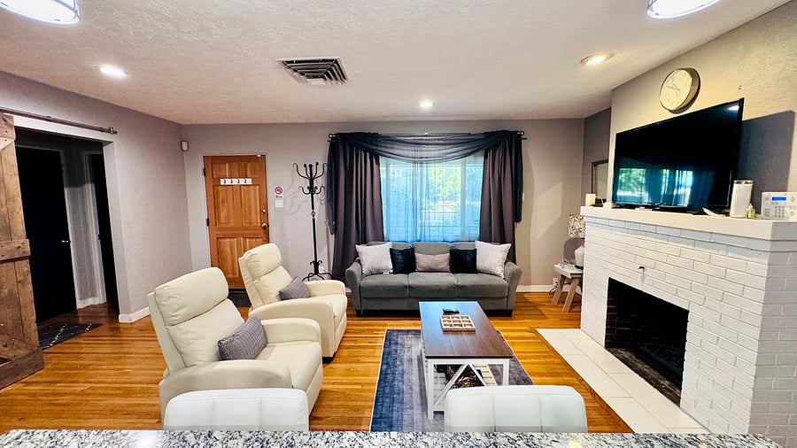 Furnished Finder property 299450_1 photo 23