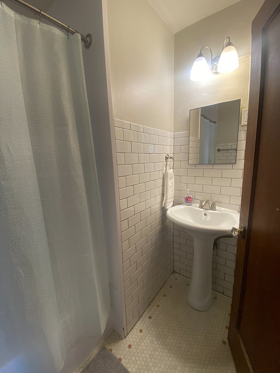Furnished Finder property 299478_5 photo 8