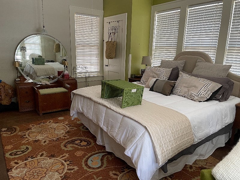 Furnished Finder property 299498_1 photo 3