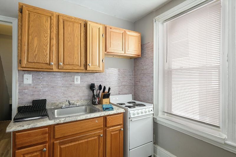 Furnished Finder property 299543_1 photo 17